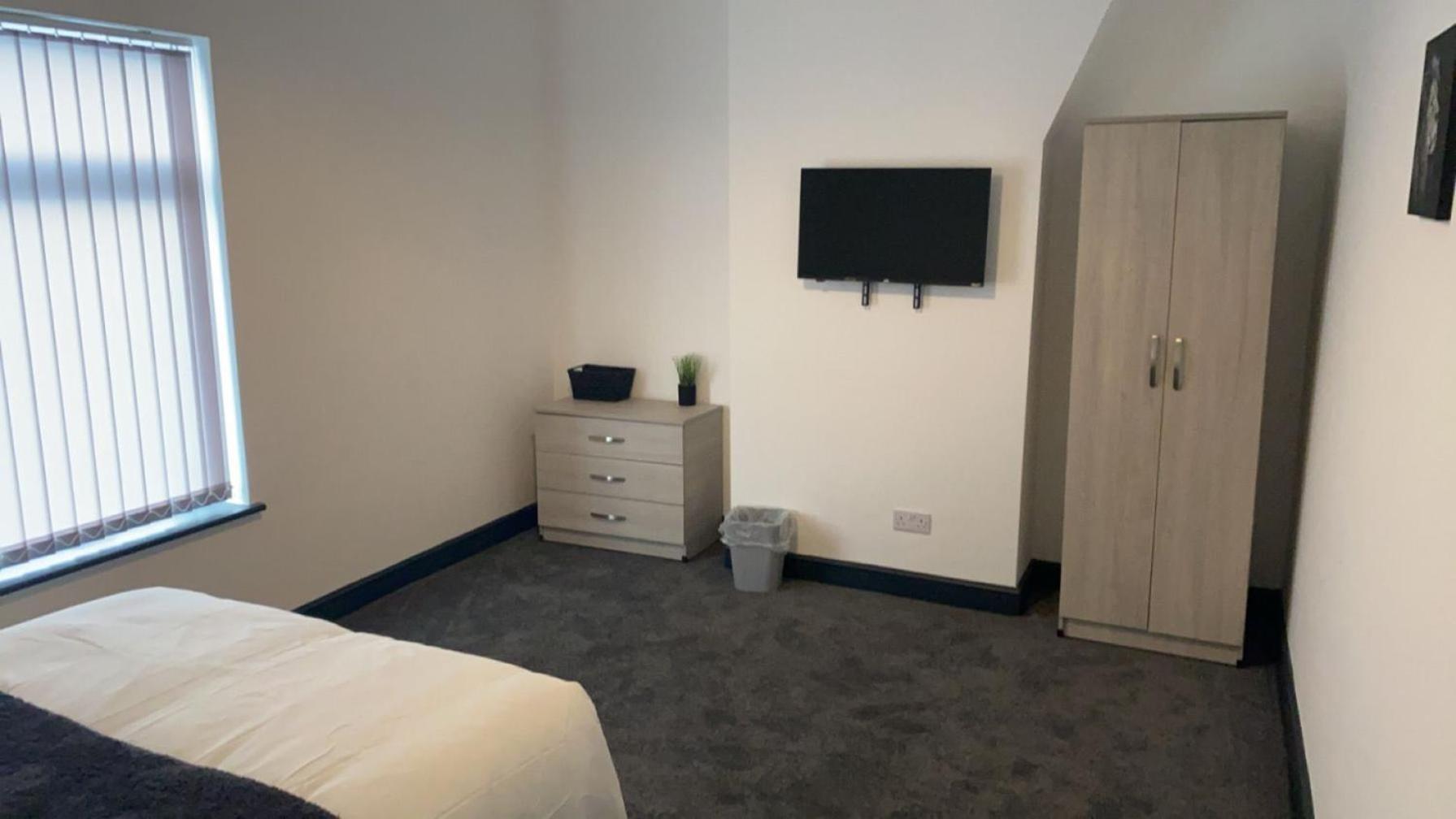 Houghton Guest House 1 Stoke-on-Trent Dış mekan fotoğraf